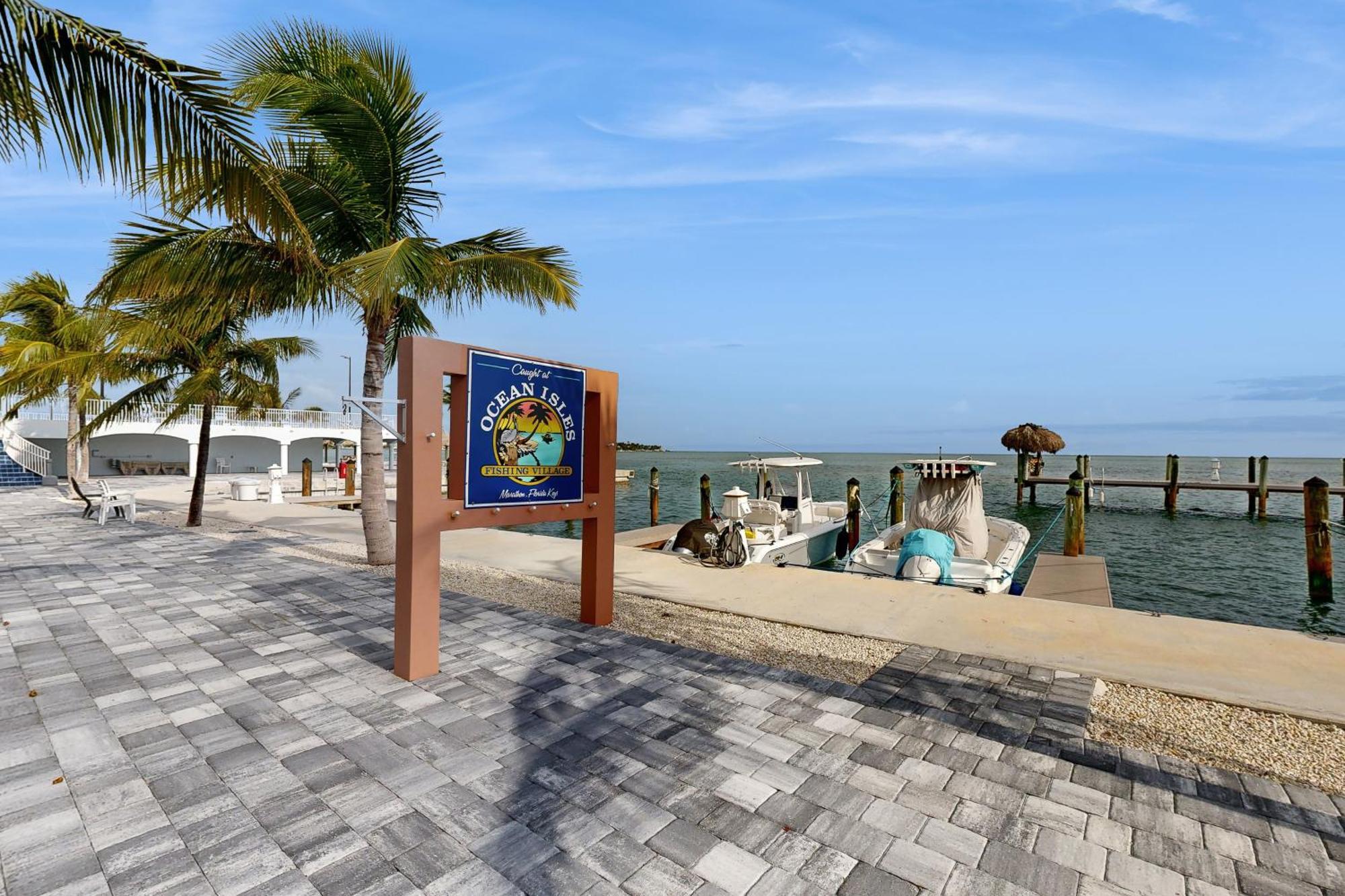 Mermaid'S Retreat Marathon Exterior foto